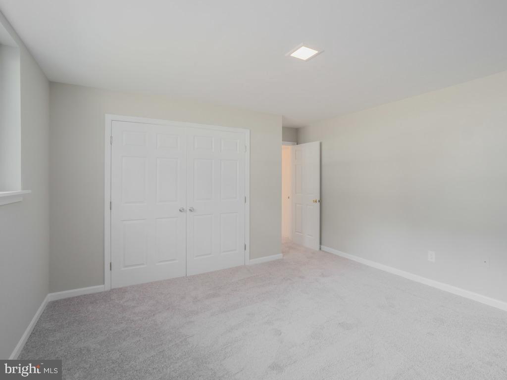 11821 Taft DRIVE