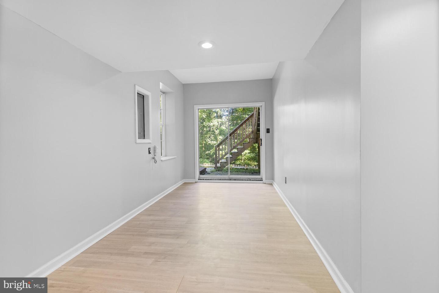 11806 Clifton LANE