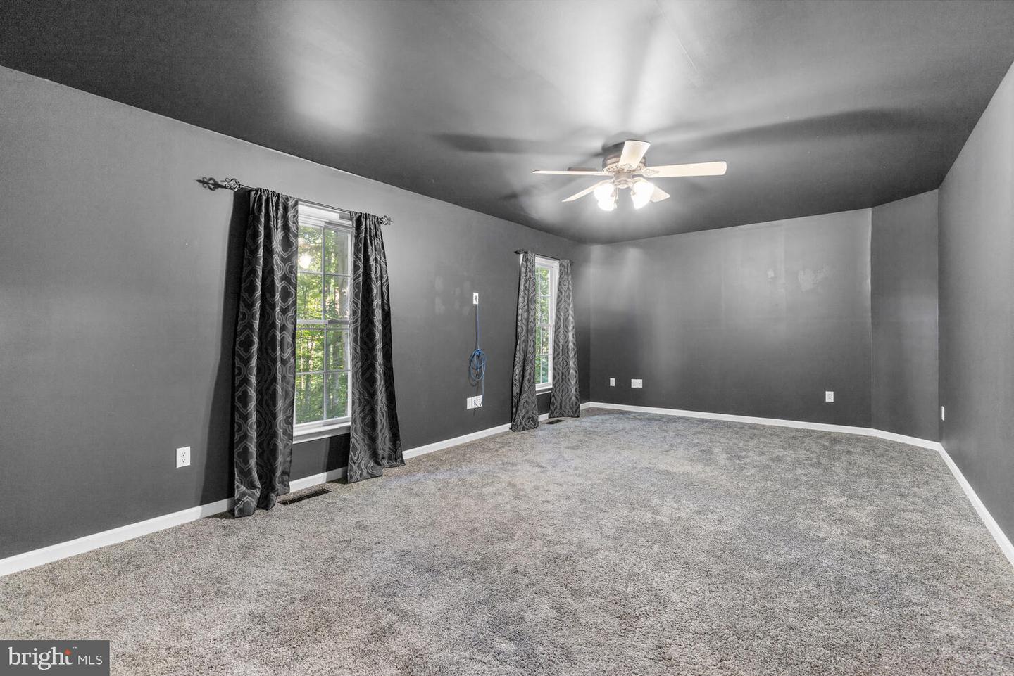 11806 Clifton LANE