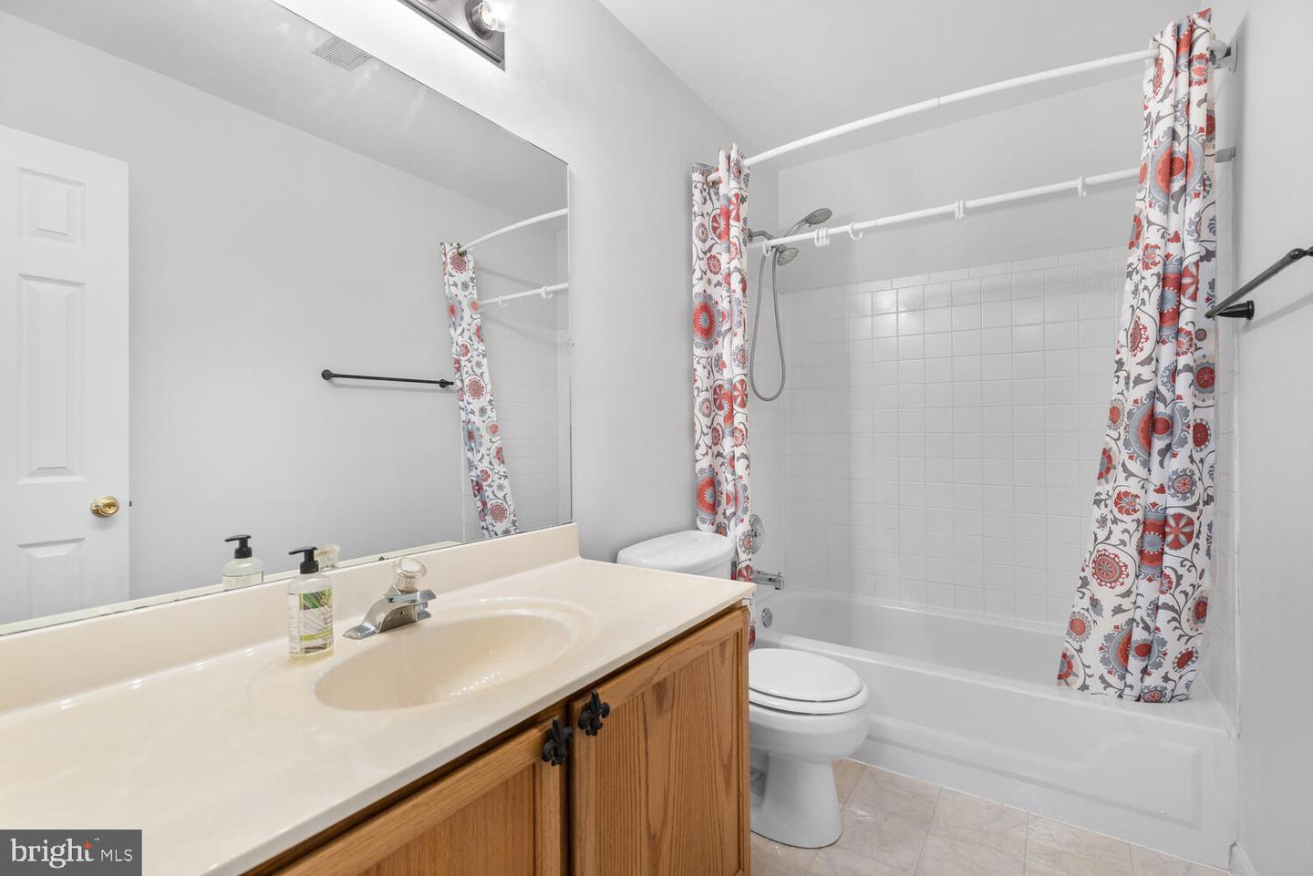 11806 Clifton LANE