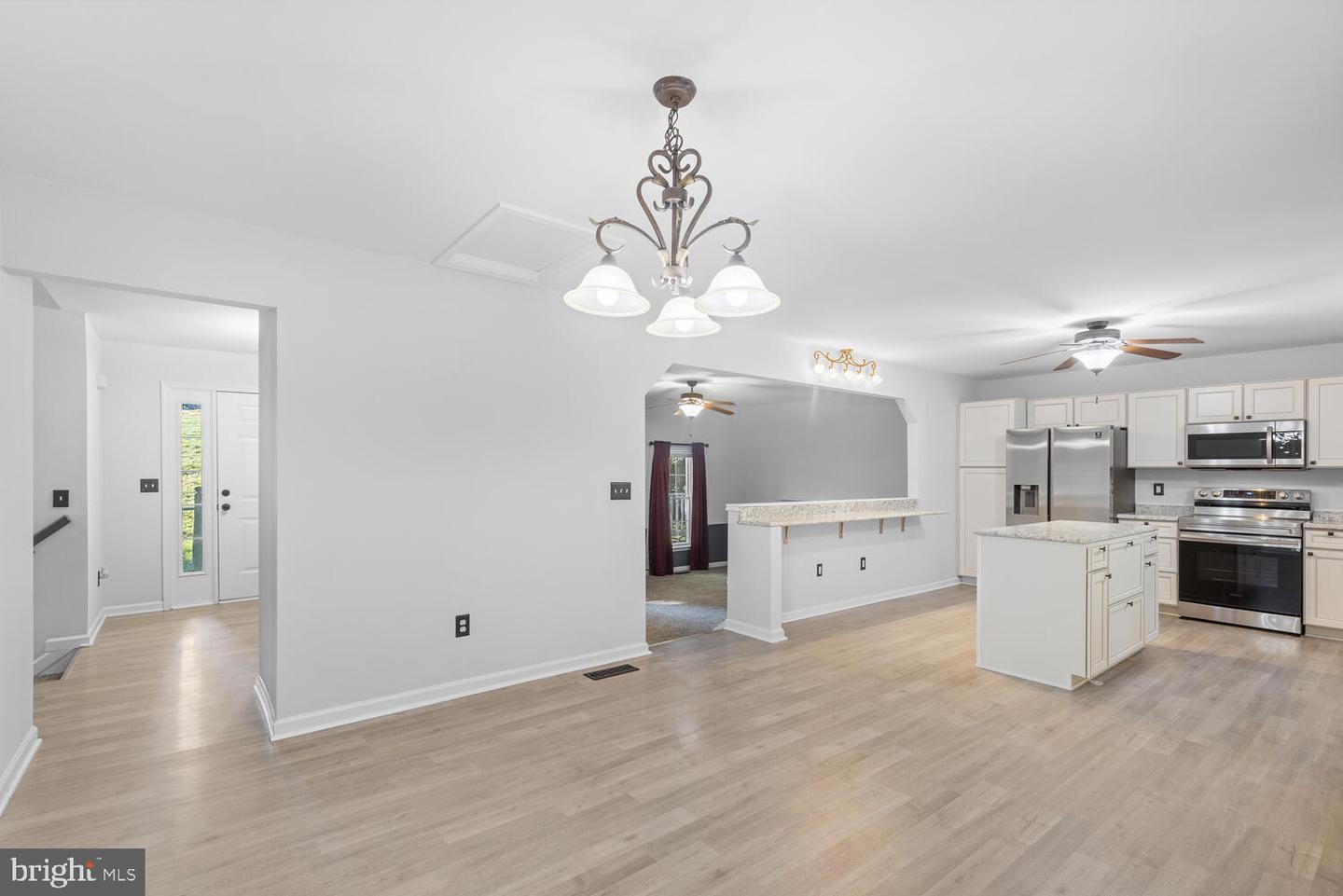11806 Clifton LANE