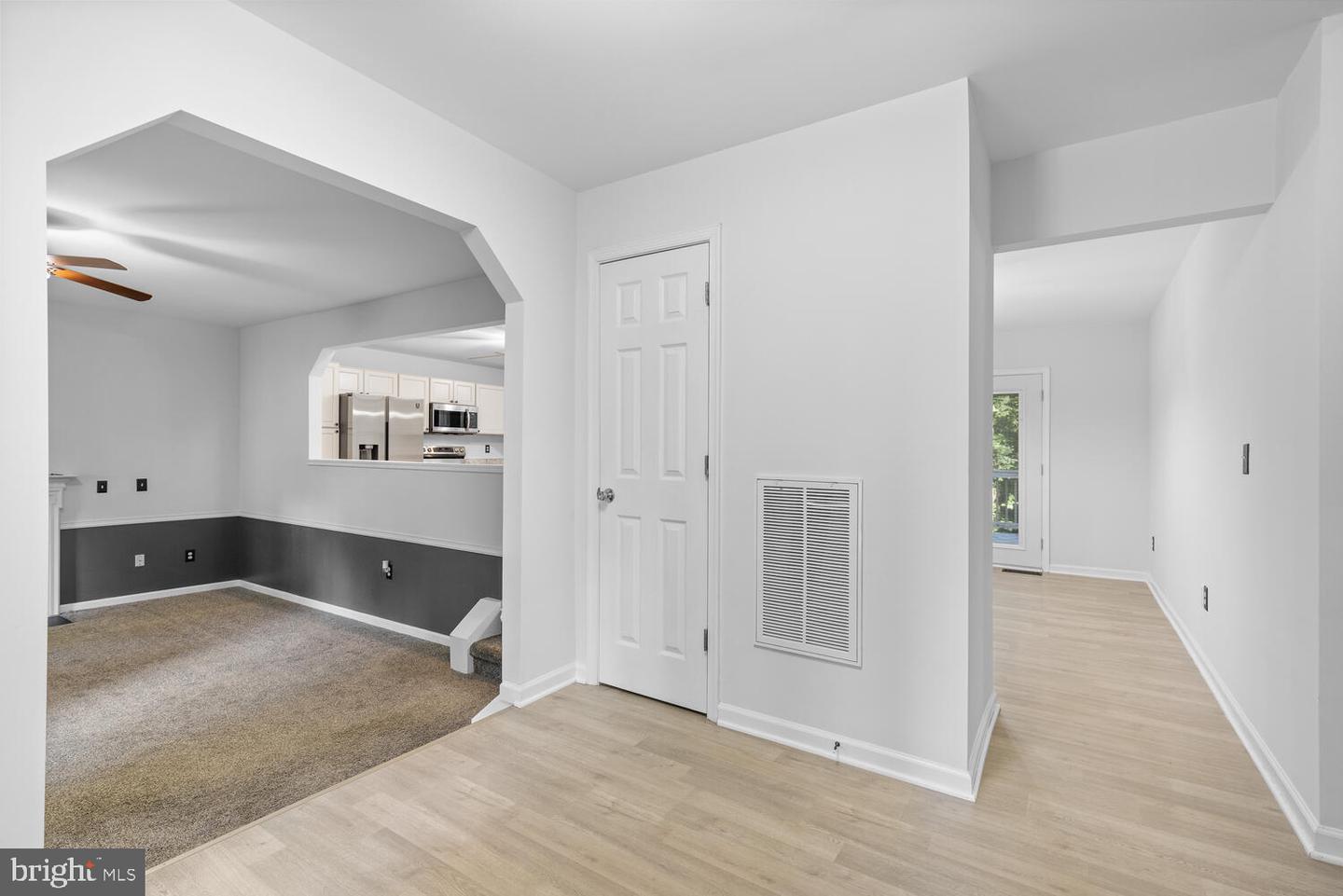 11806 Clifton LANE