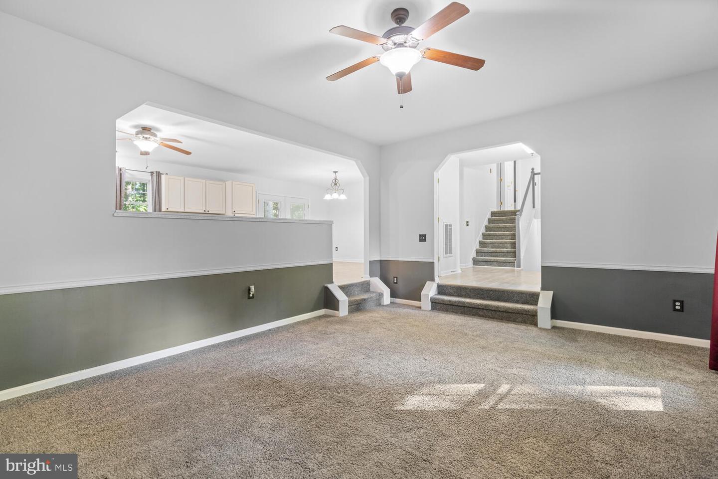 11806 Clifton LANE