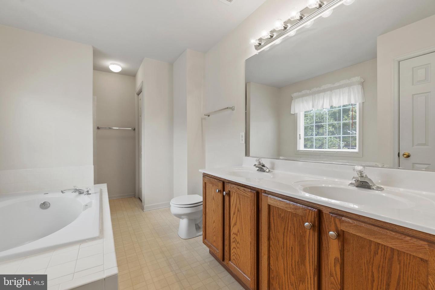 9813 Cannonball COURT