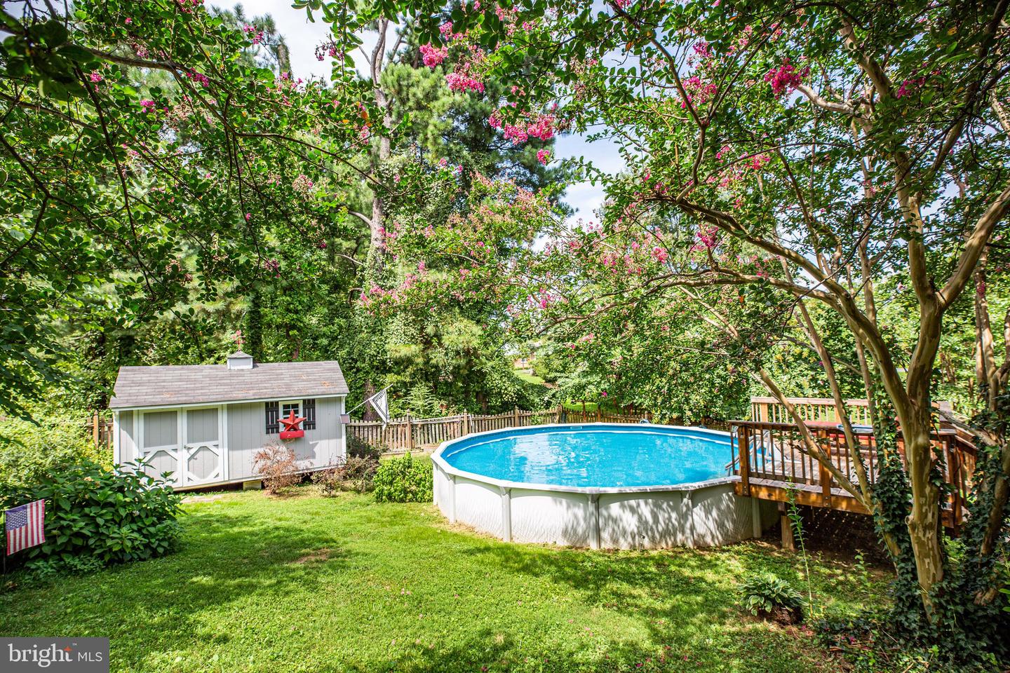 4204 Rosemont LANE