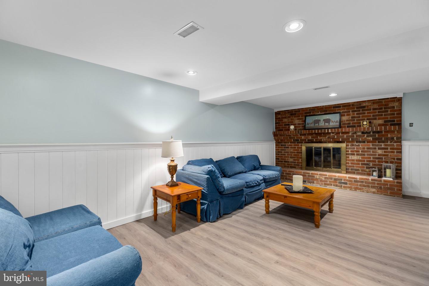 4204 Rosemont LANE