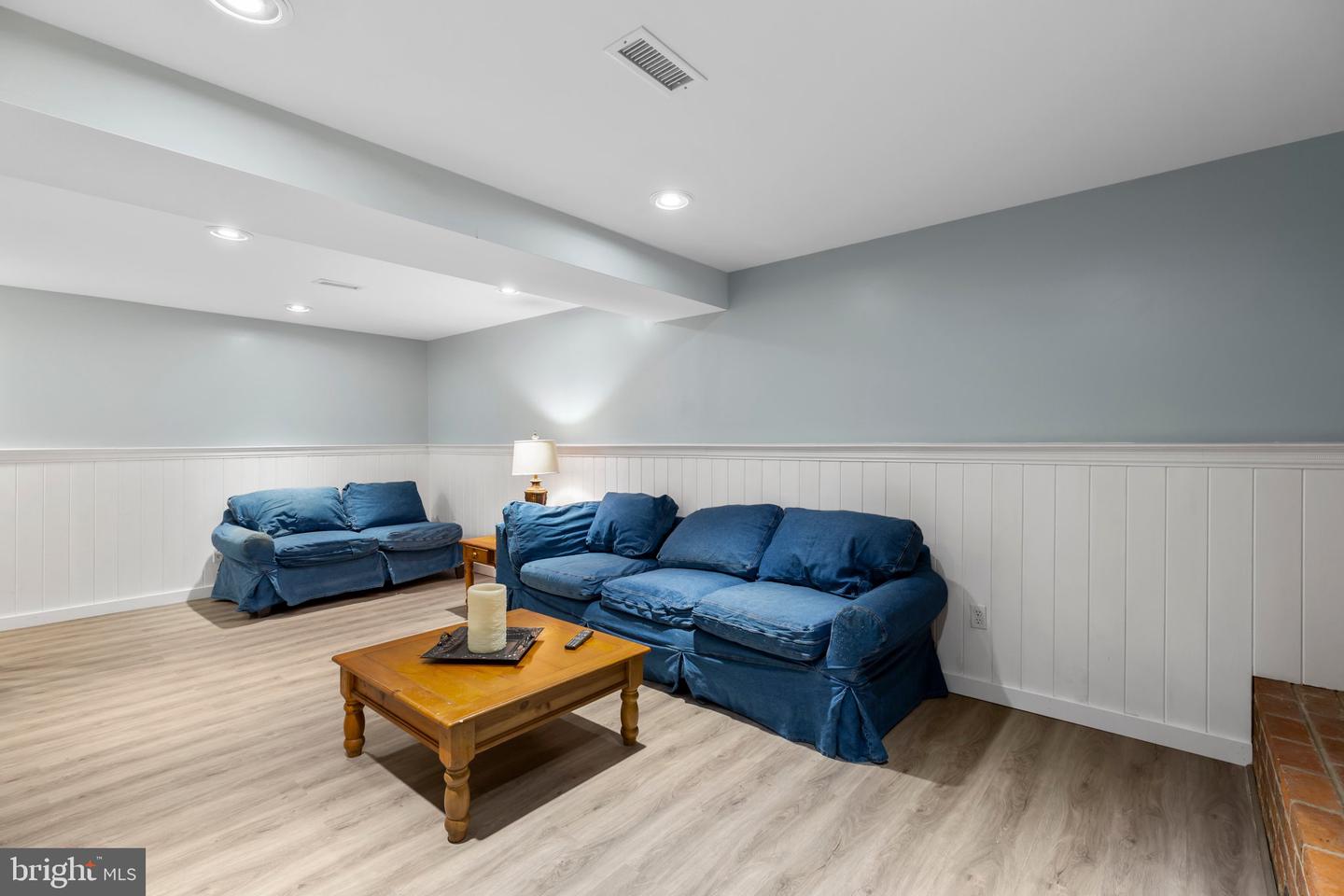 4204 Rosemont LANE