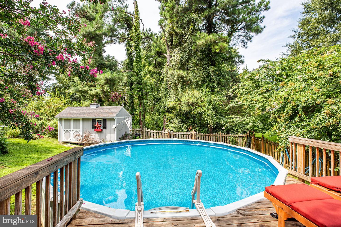 4204 Rosemont LANE
