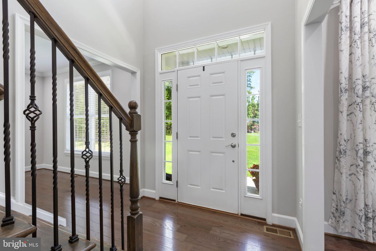 7527 Stonegate Manor DRIVE