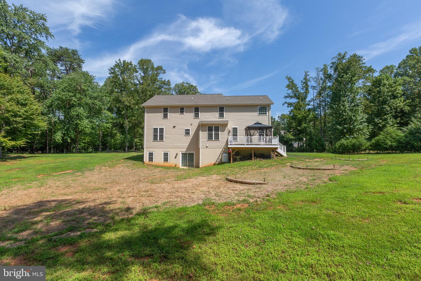 7527 Stonegate Manor DRIVE