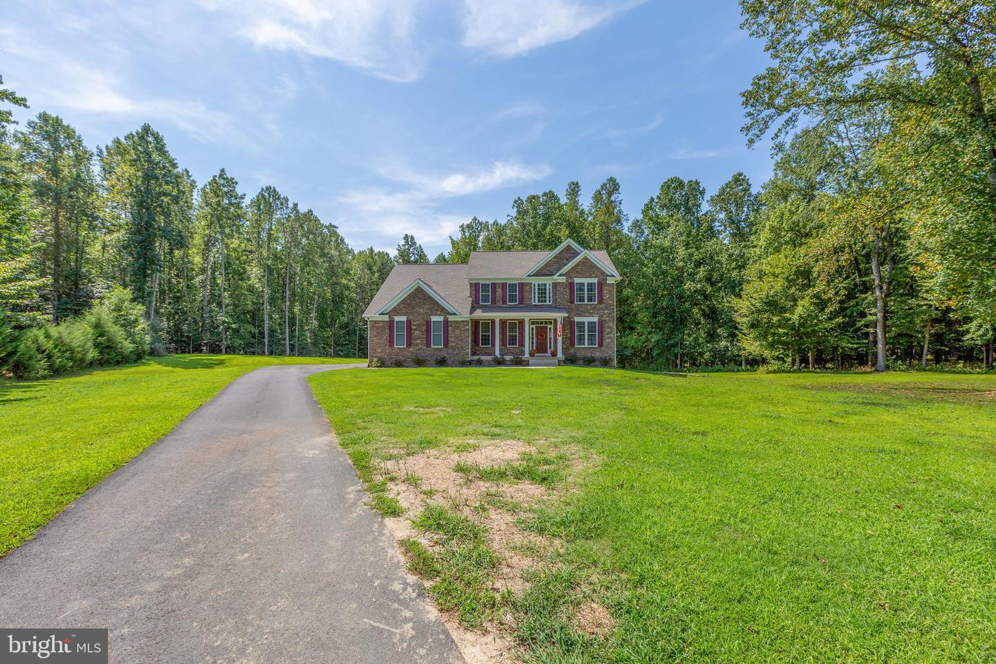 7527 Stonegate Manor DRIVE