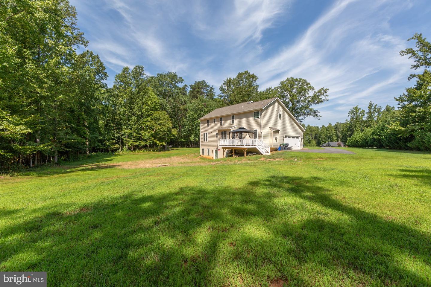 7527 Stonegate Manor DRIVE
