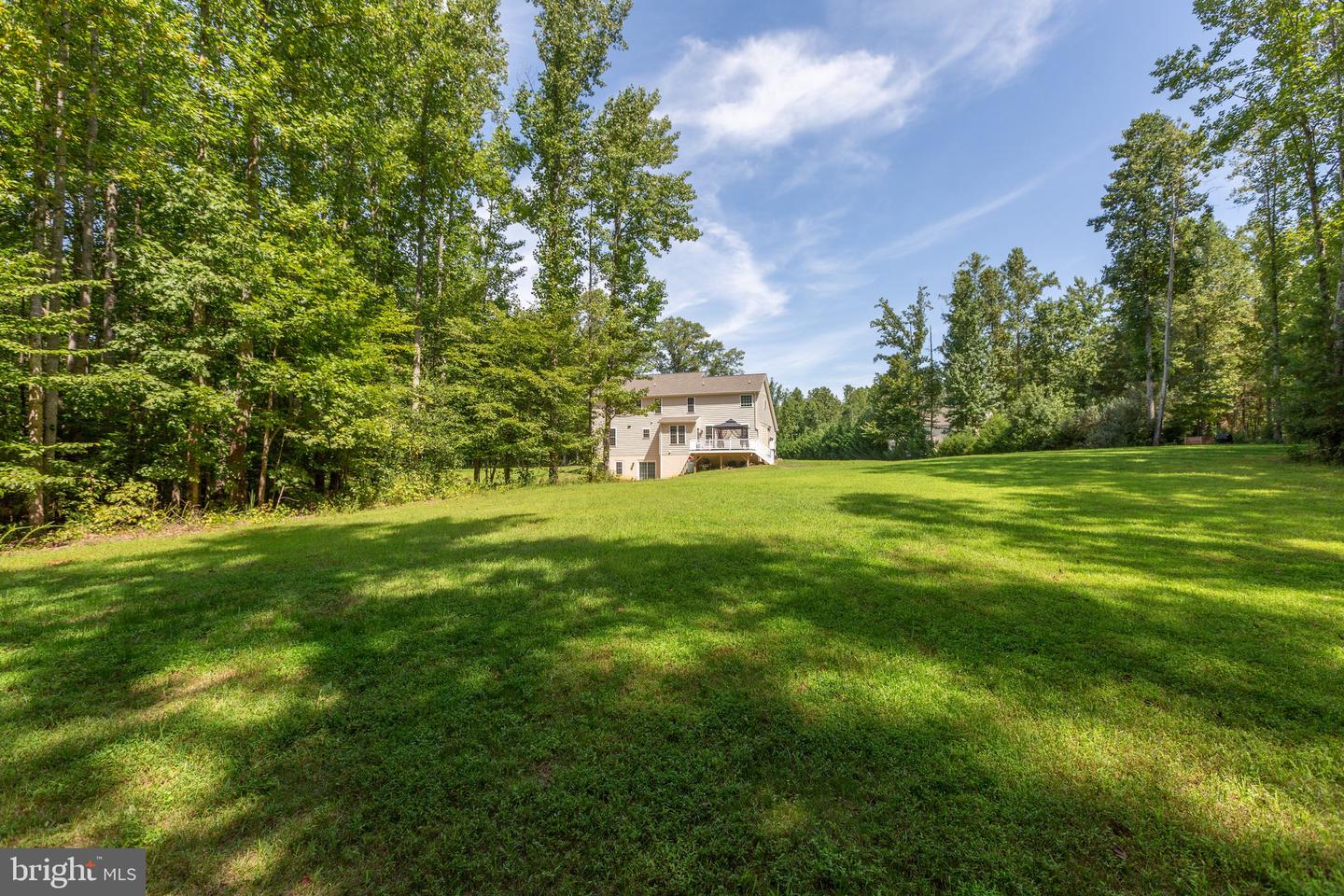 7527 Stonegate Manor DRIVE