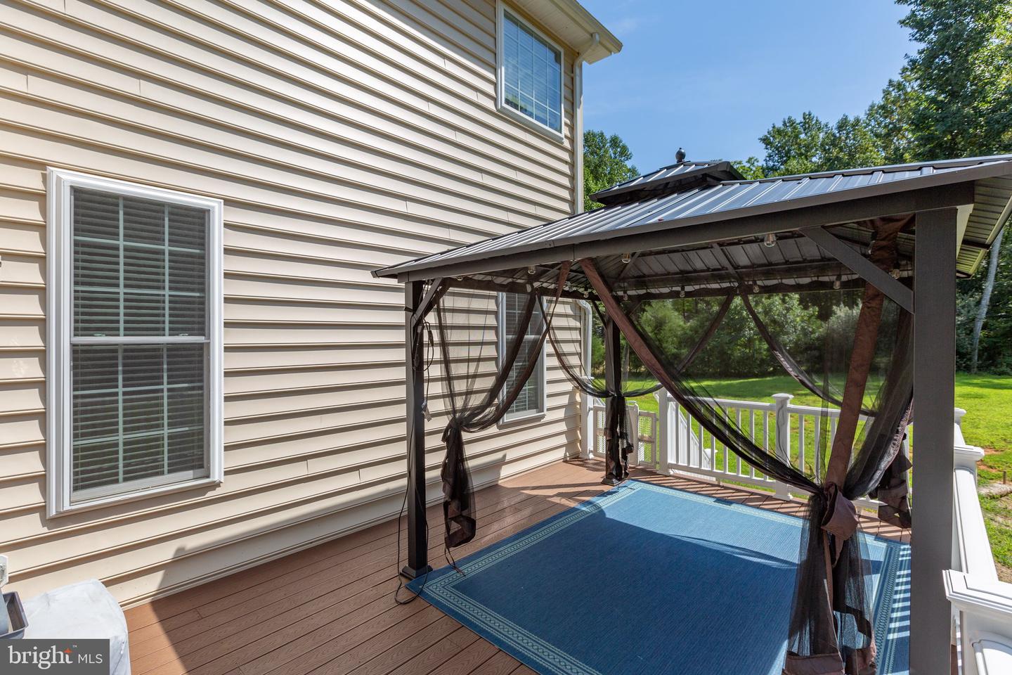7527 Stonegate Manor DRIVE