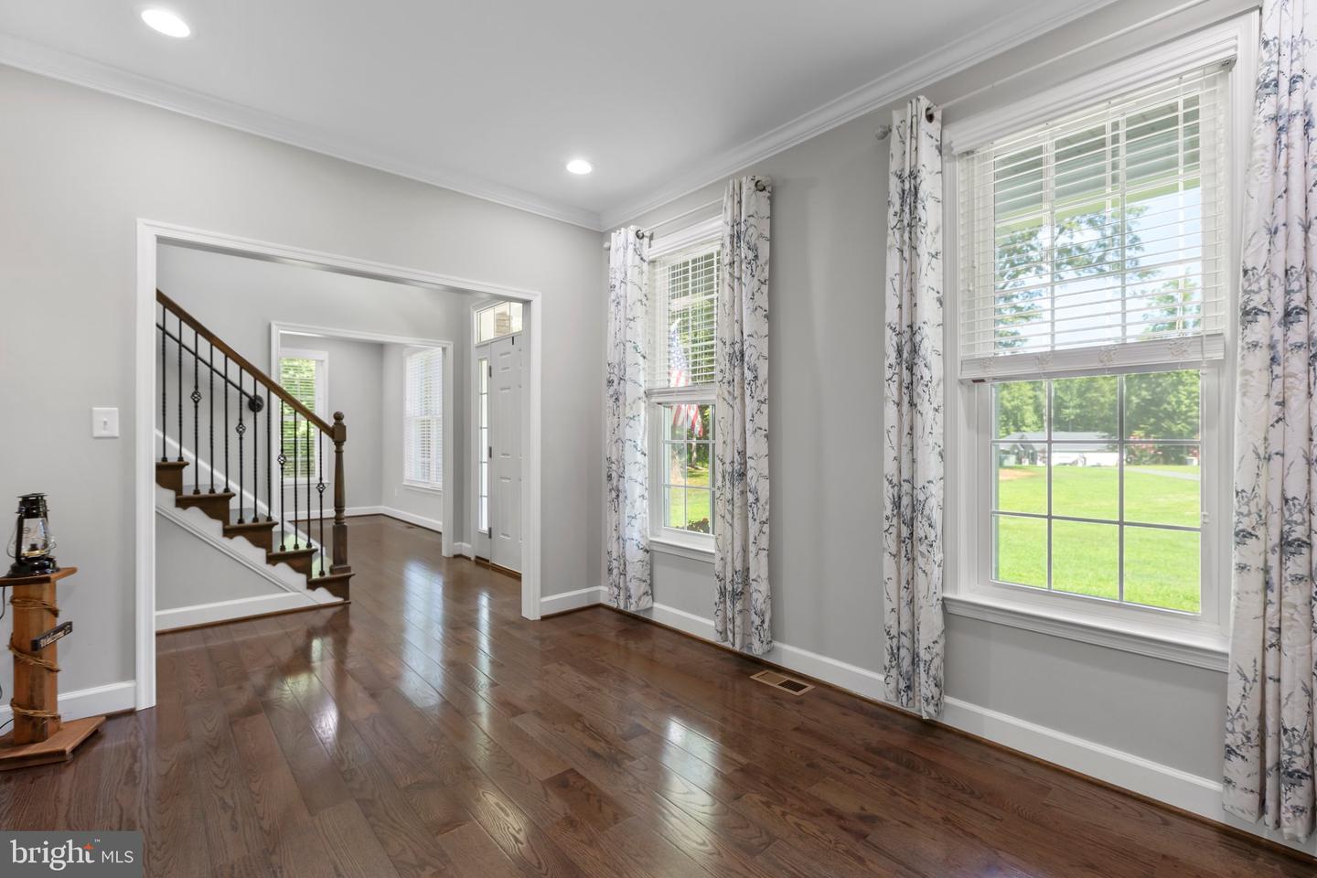 7527 Stonegate Manor DRIVE