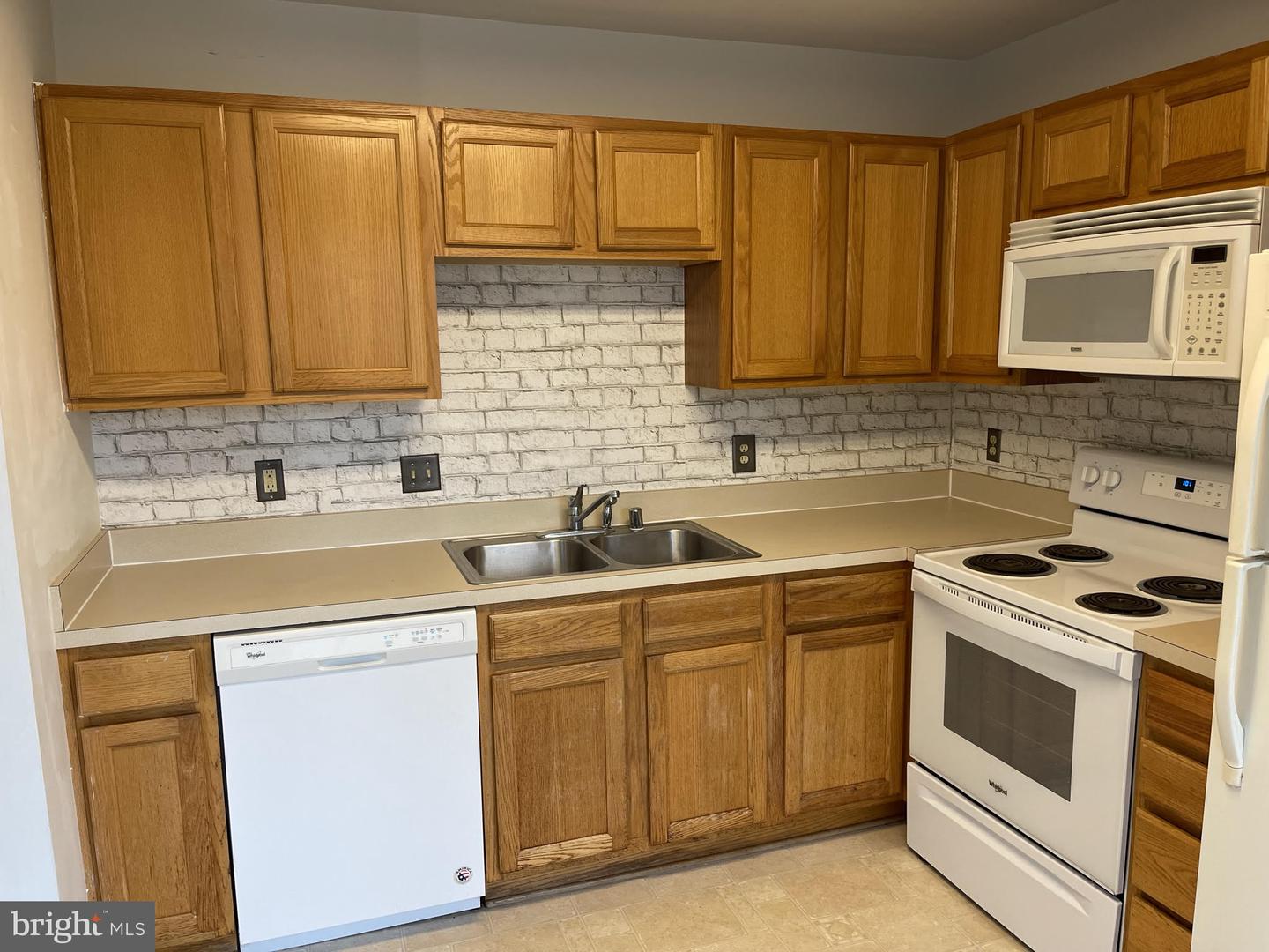 10053 Gander COURT