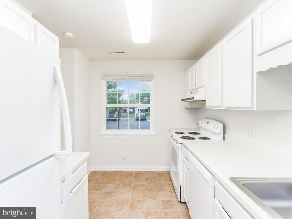 79 C L Walker BOULEVARD