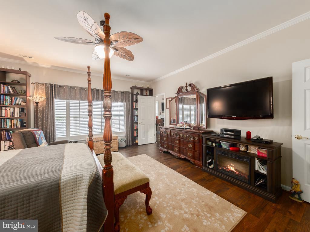 11212 N Scottwood LANE