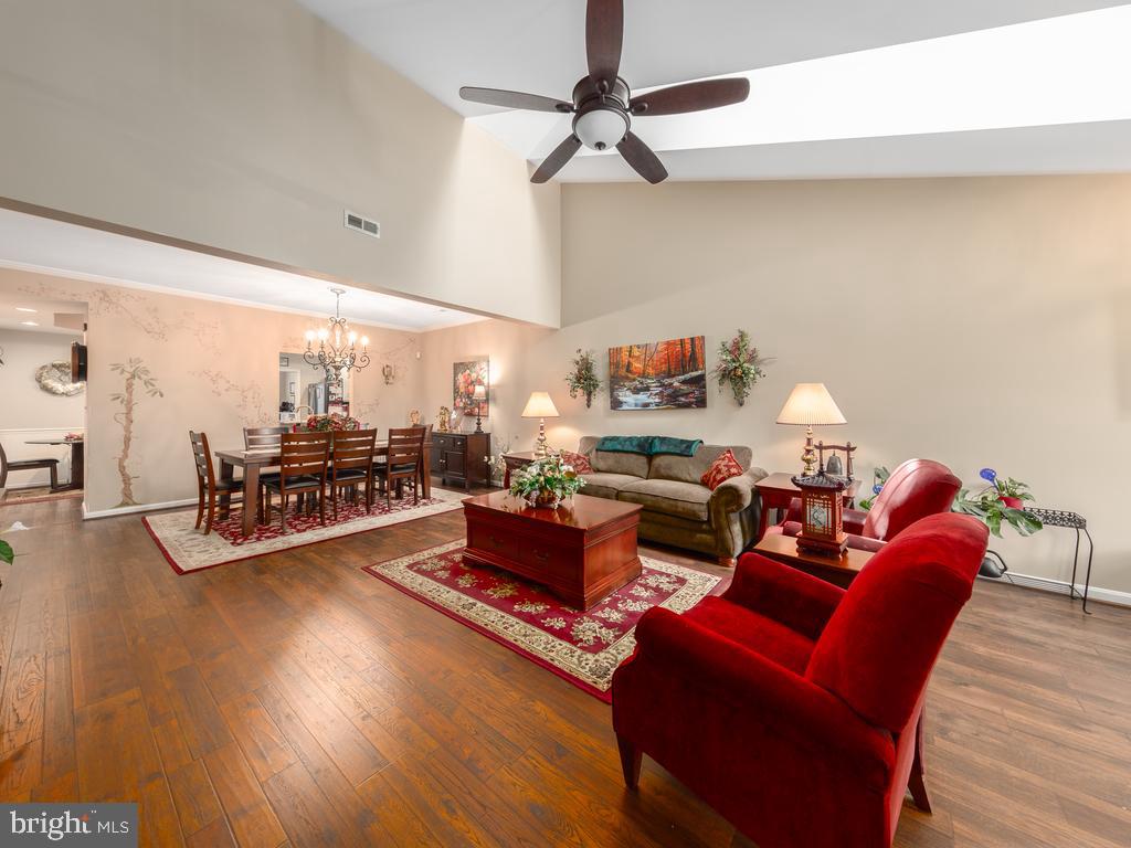 11212 N Scottwood LANE
