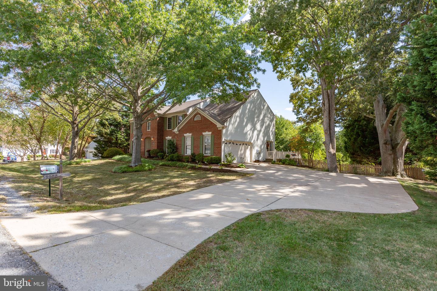 9800 Charlesfield DRIVE