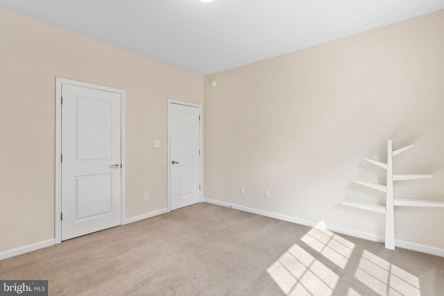 9085 Brandon Ray LANE
