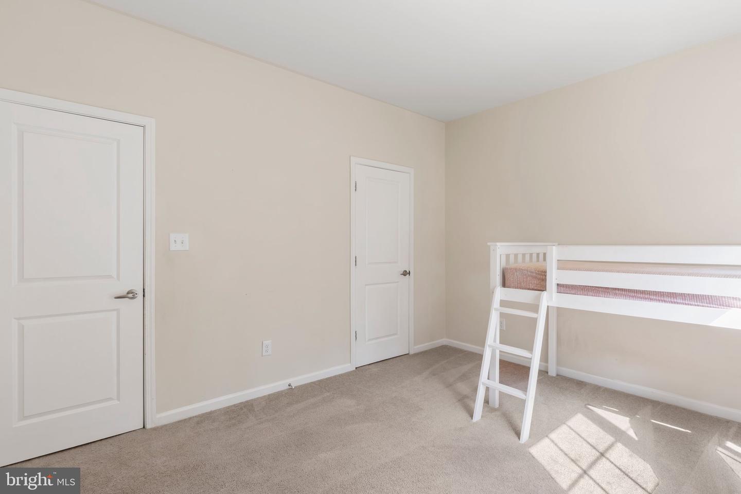 9085 Brandon Ray LANE