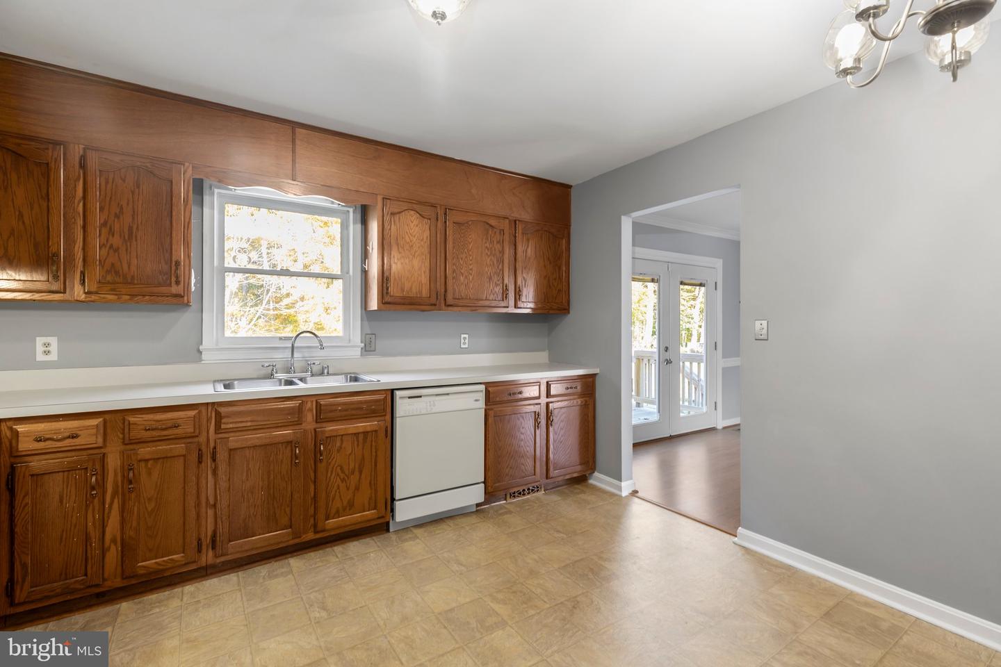 10408 Shaw DRIVE