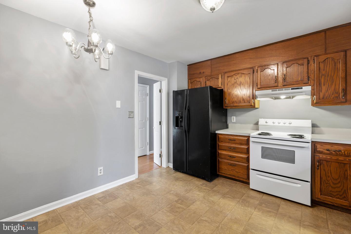 10408 Shaw DRIVE