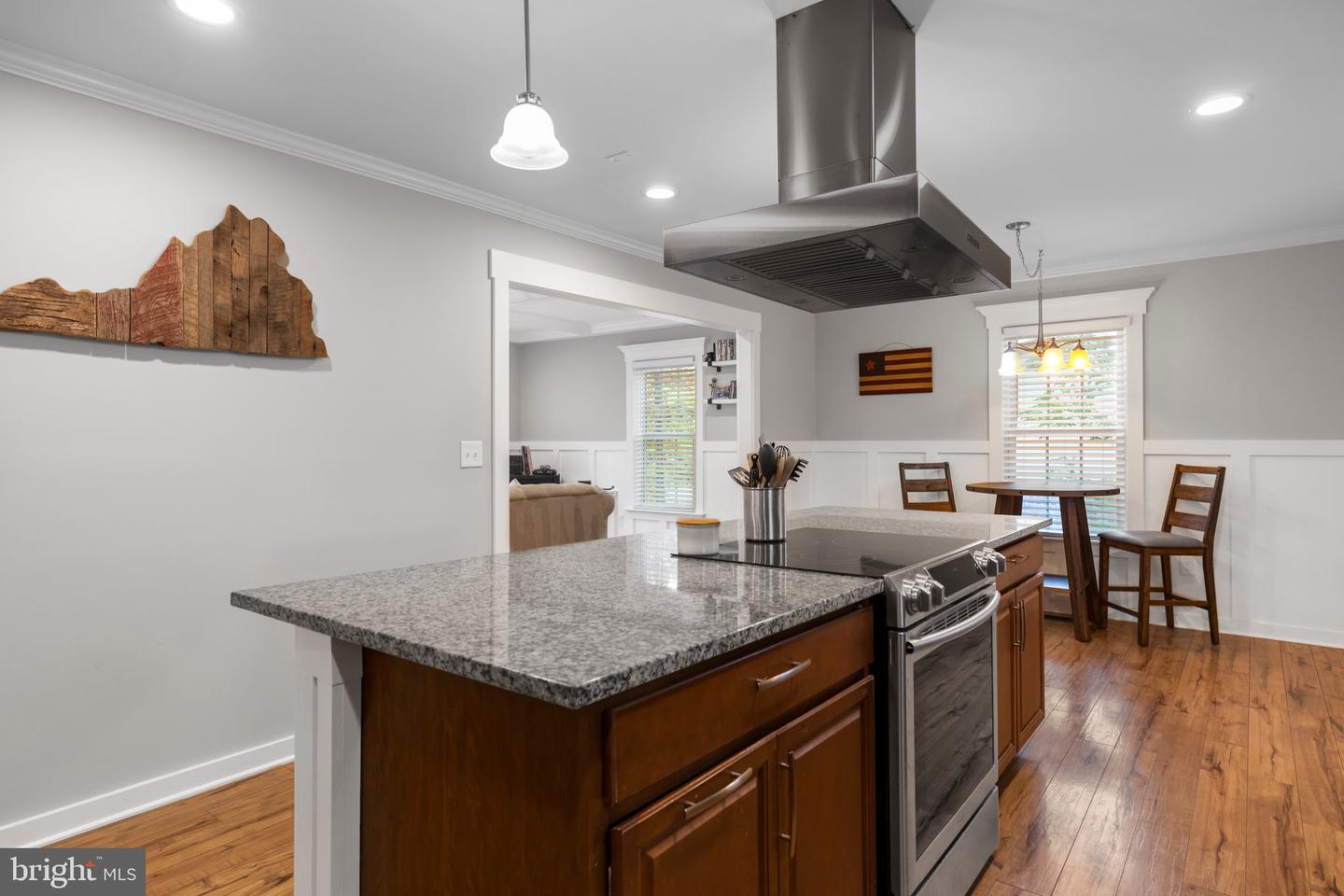 5815 Queens Mill CIRCLE