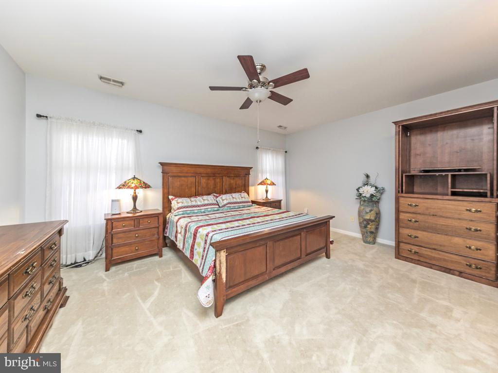 6403 Garners WAY