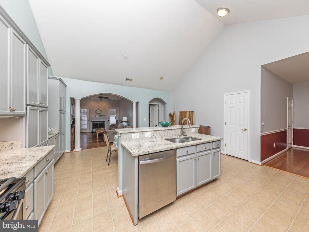 6403 Garners WAY