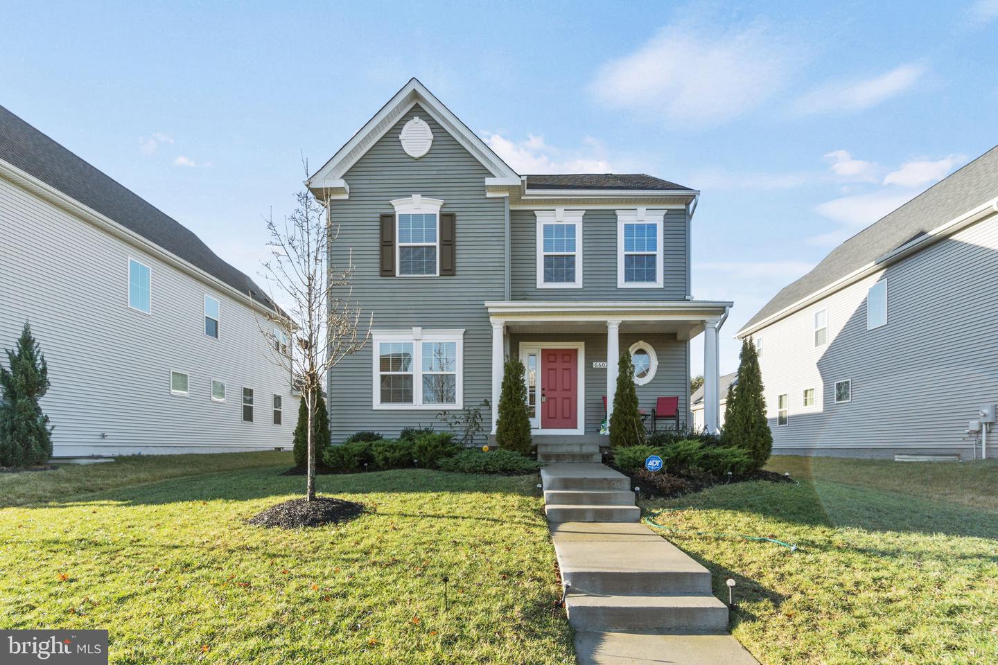 6602 Shelton LANE