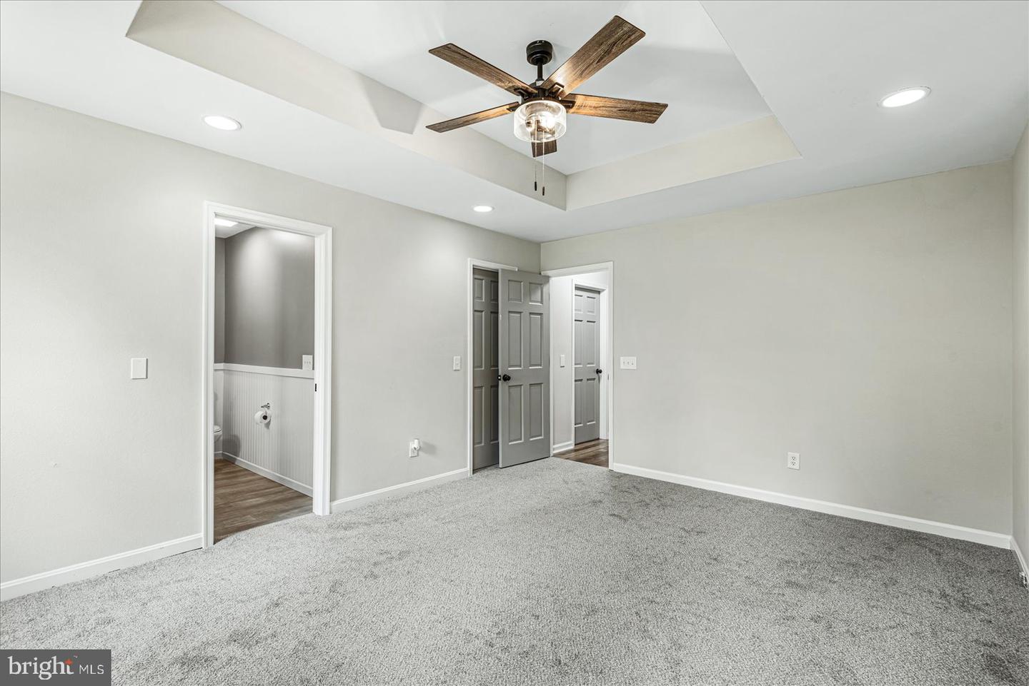 111 Chinaberry DRIVE