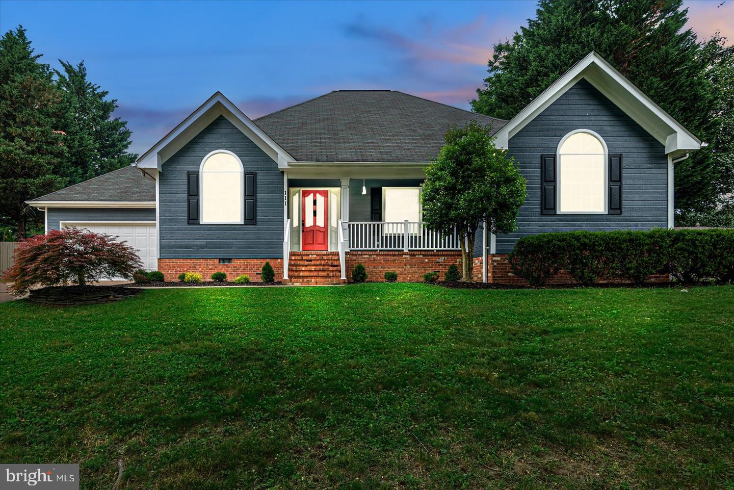 111 Chinaberry DRIVE