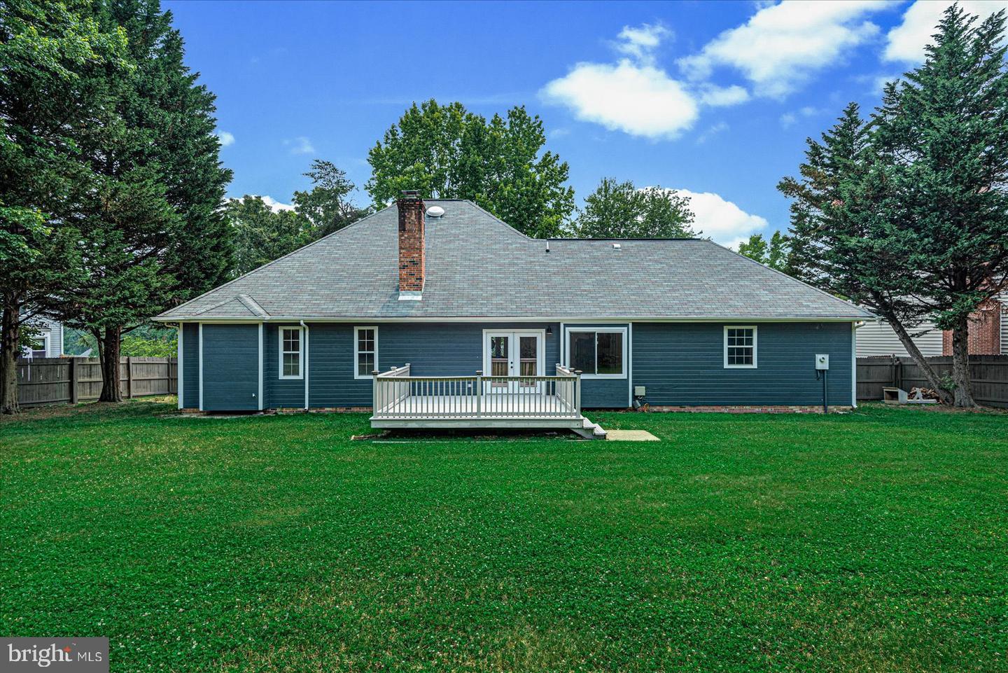111 Chinaberry DRIVE