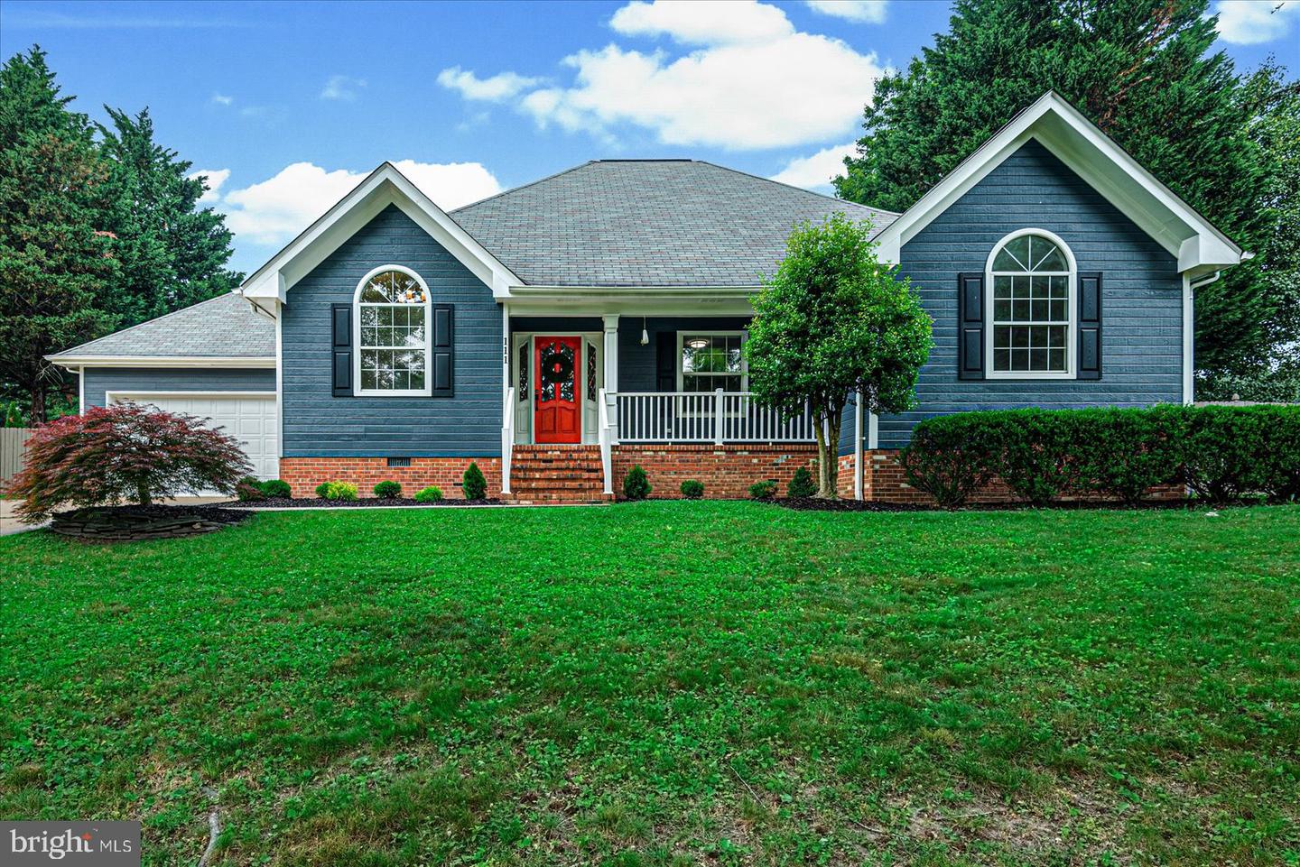 111 Chinaberry DRIVE