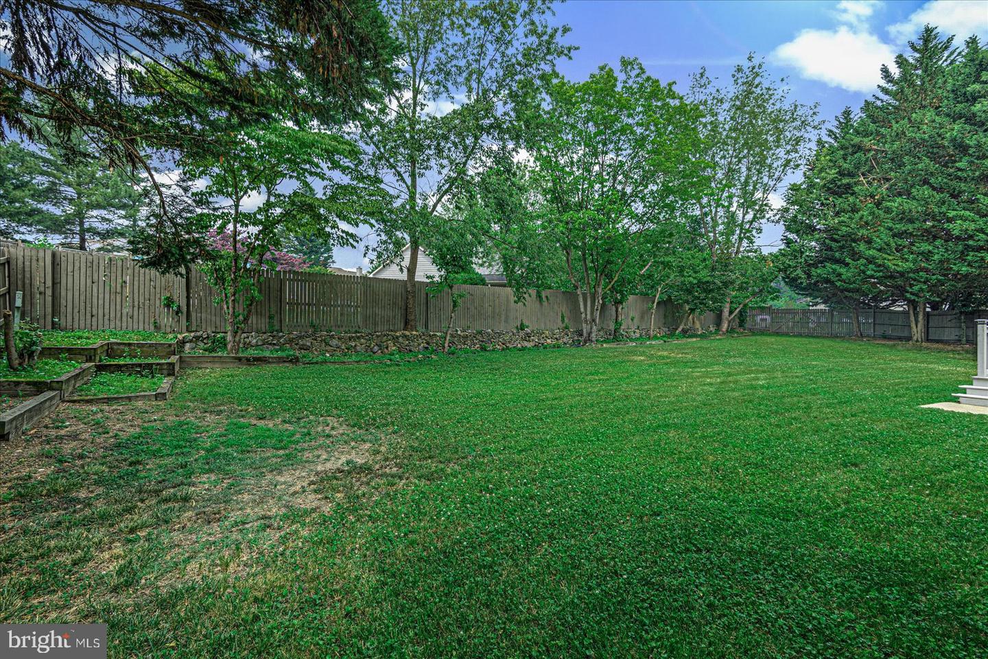 111 Chinaberry DRIVE