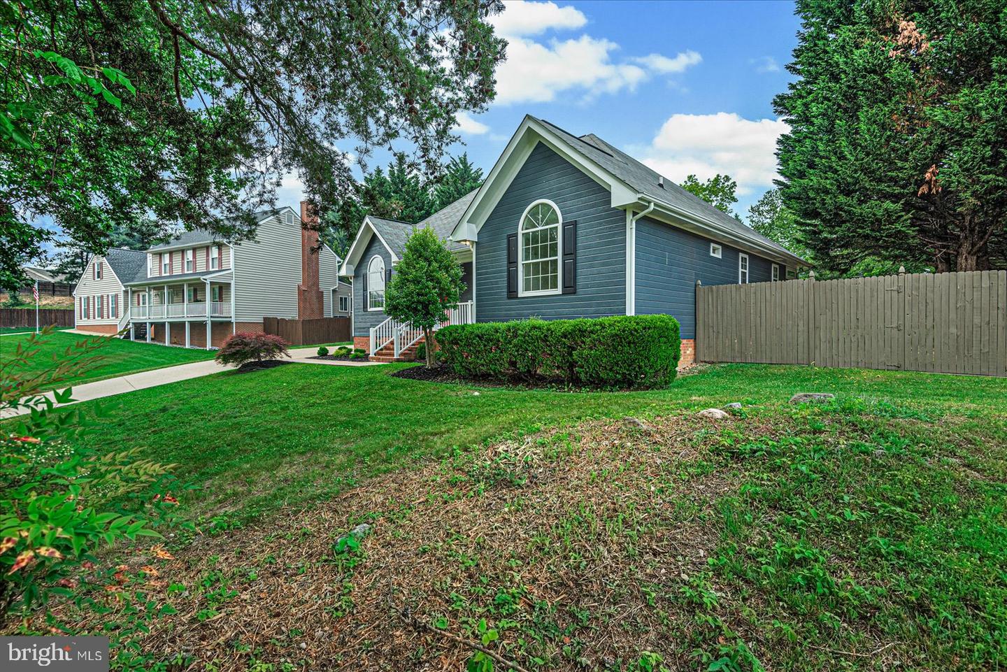 111 Chinaberry DRIVE