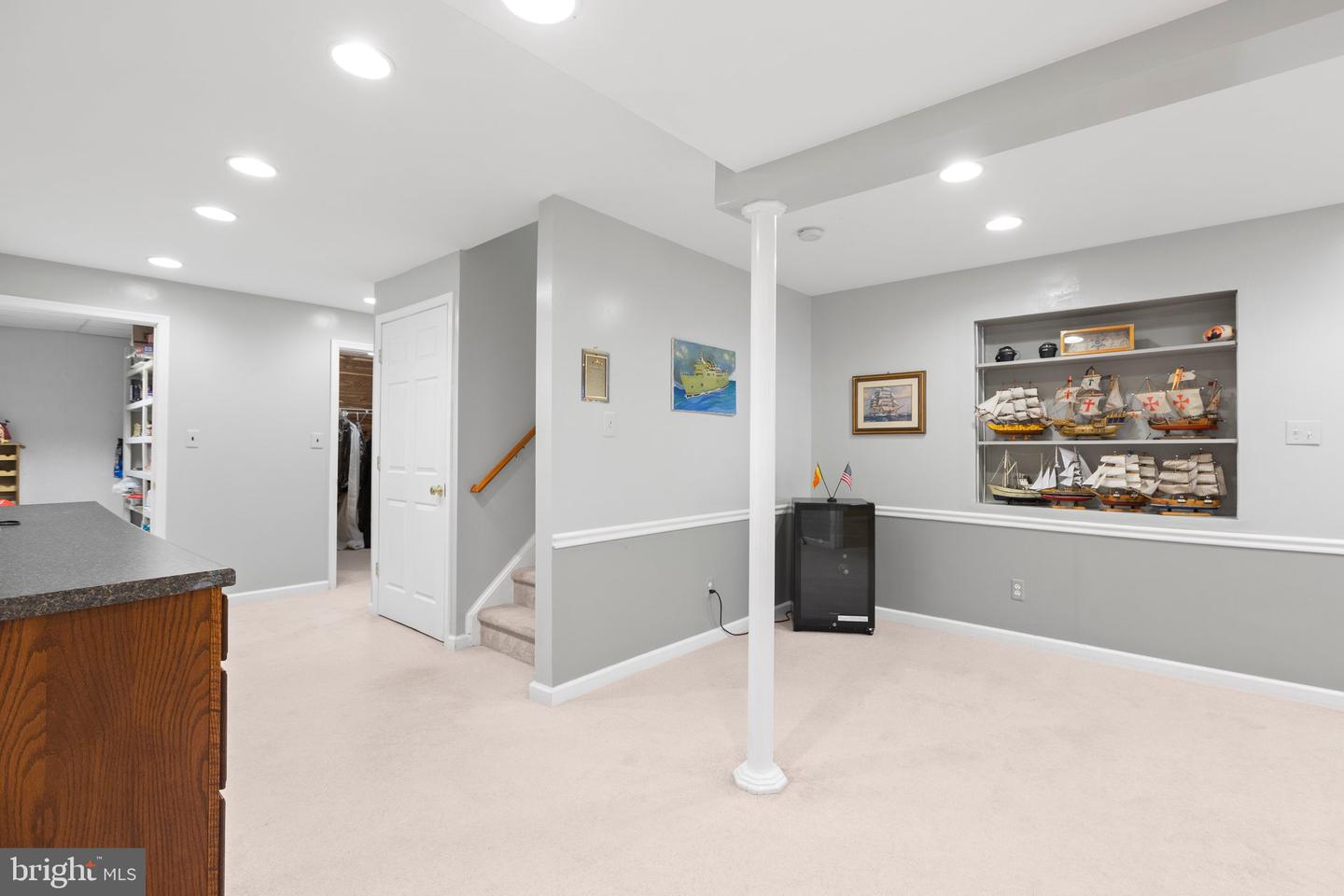 6610 Willow Pond DRIVE