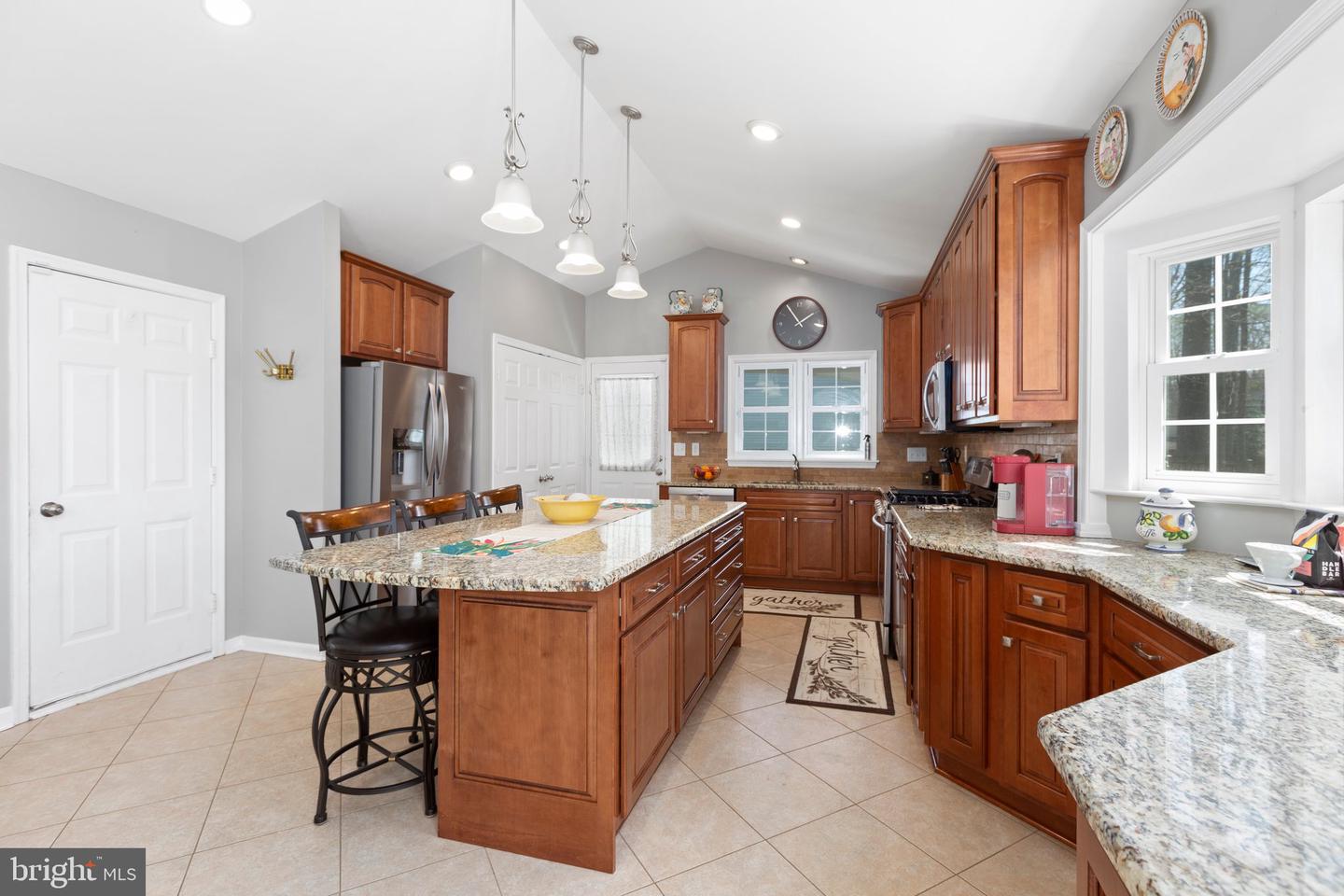 6610 Willow Pond DRIVE