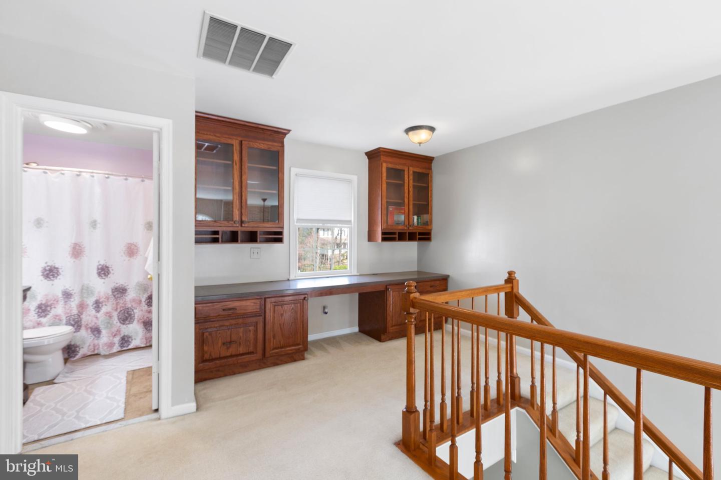 6610 Willow Pond DRIVE