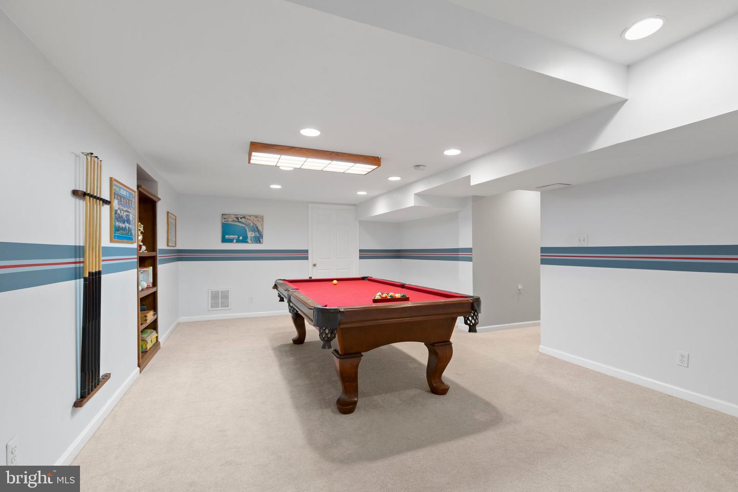 6610 Willow Pond DRIVE