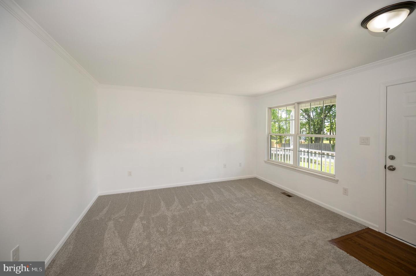 7911 Elmwood LANE