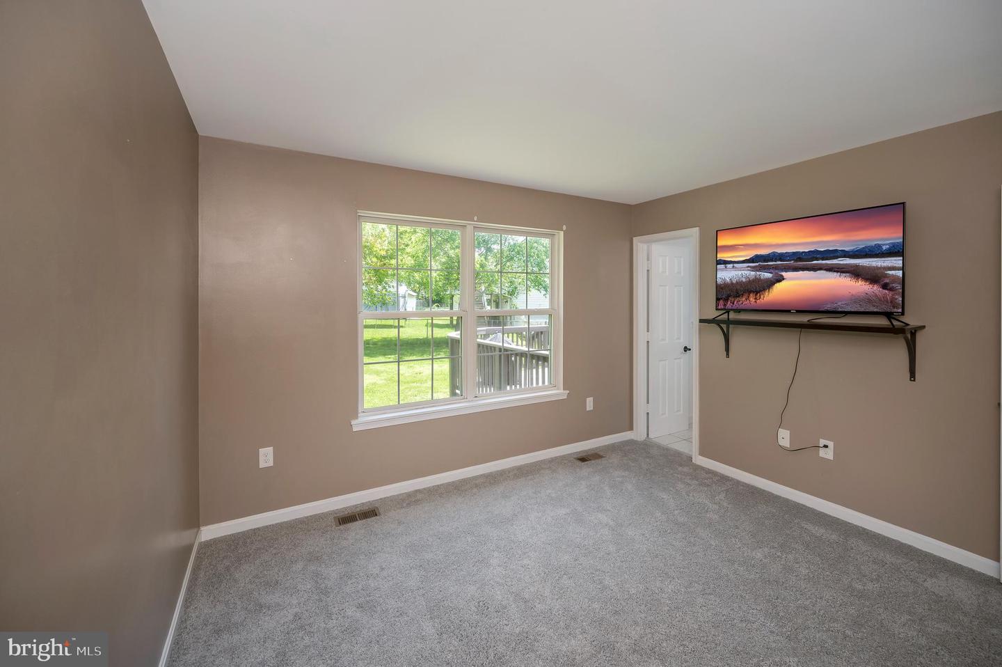 7911 Elmwood LANE