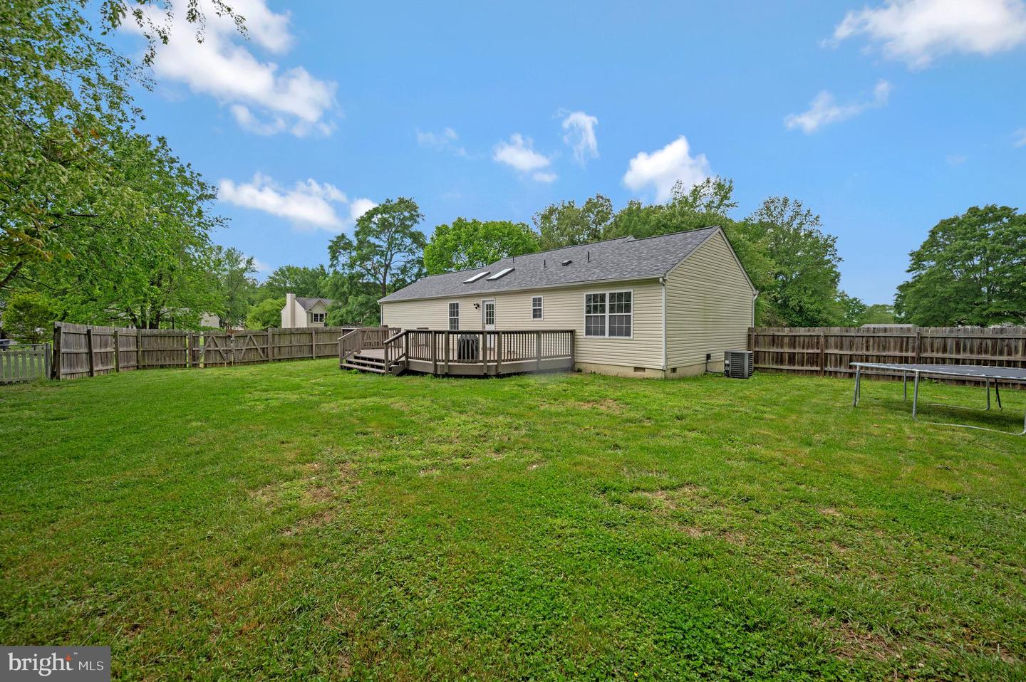 7911 Elmwood LANE