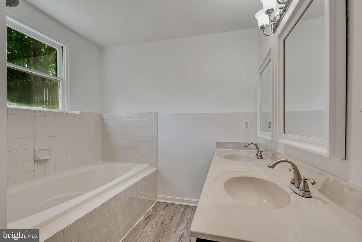 7309 Drew LANE