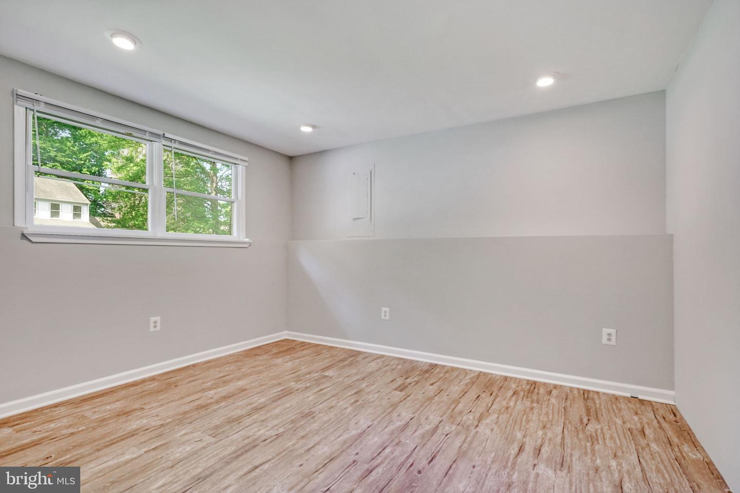 7309 Drew LANE