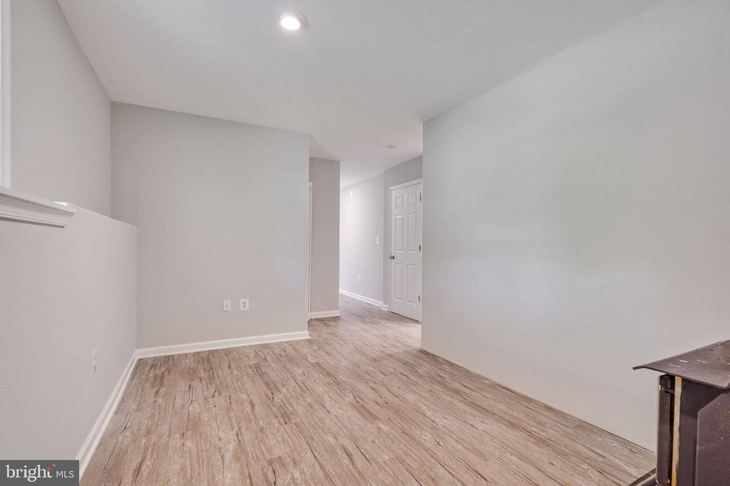 7309 Drew LANE