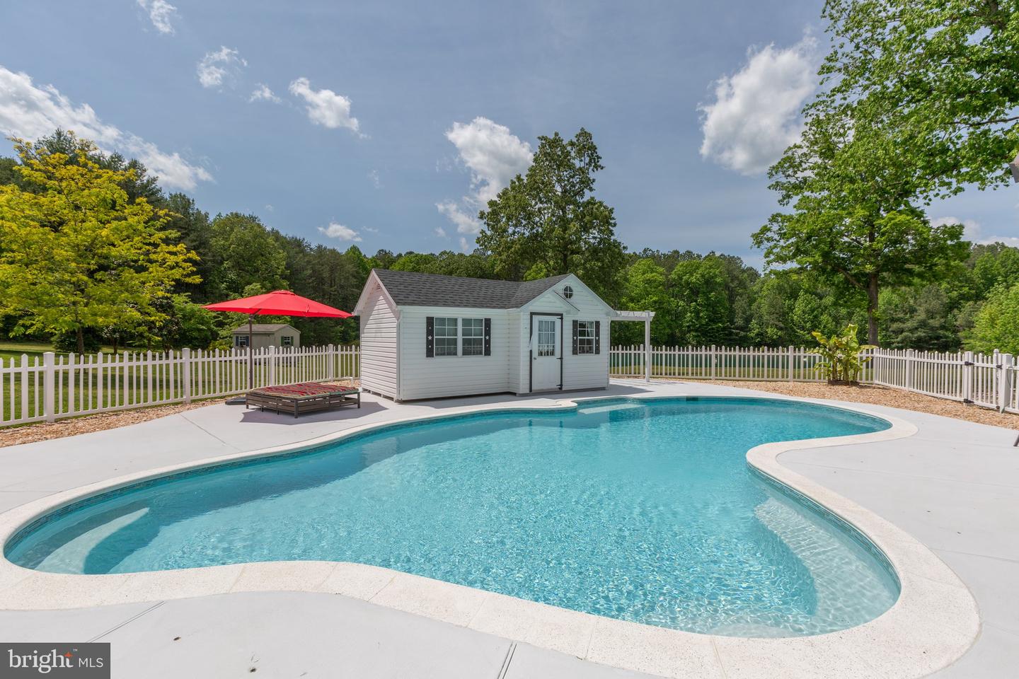 6829 Fox Ridge ROAD