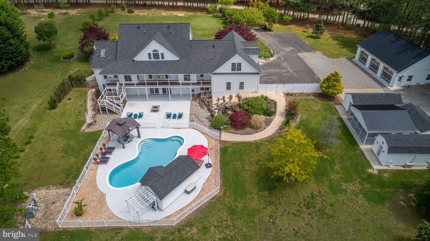 6829 Fox Ridge ROAD